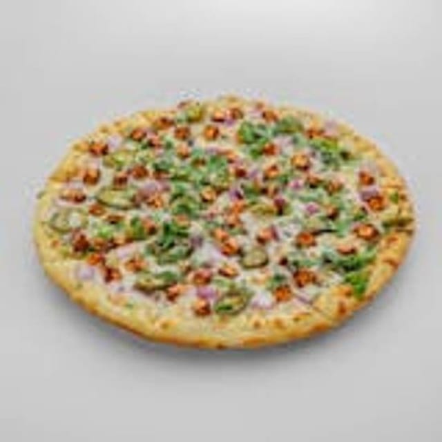 Achari Chicken Pizza.